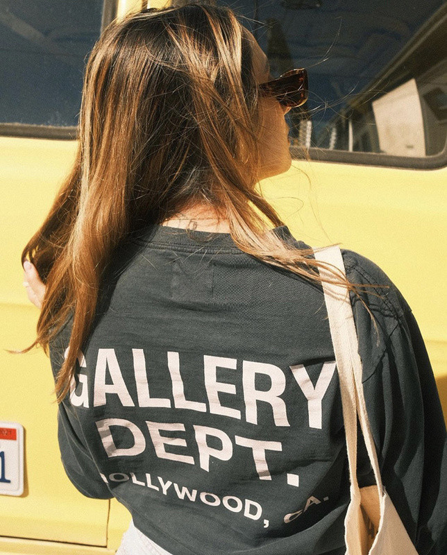 GaIIery dept Multicolor Back Letter Print Long Sleeve tee