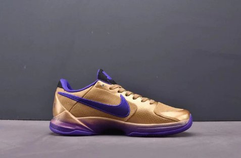 N KOBE 5 x UNDEFEATED HALL OF FAME