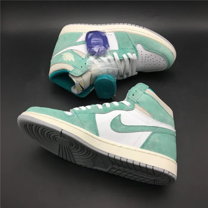 JORD@N 1 RETRO HIGH x TURBO GREEN