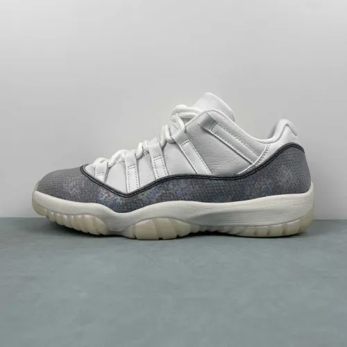 AIR JORD@N 11 RETRO x LNY