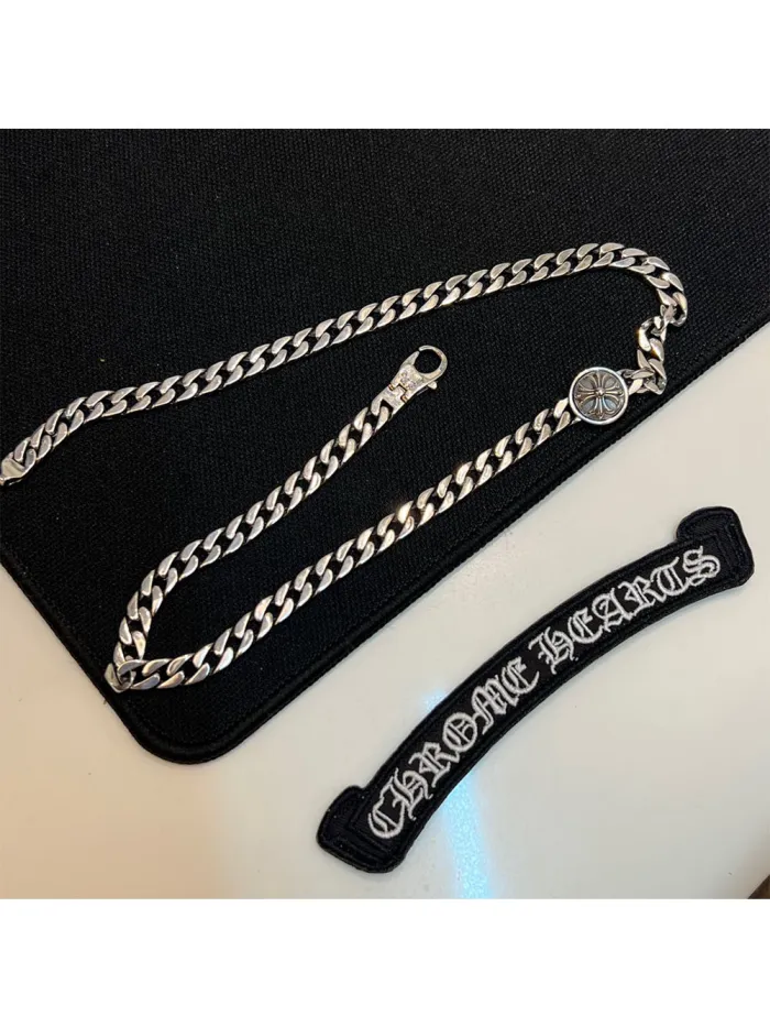 Cruciferous Pond Black Aged Spinning Cuban Necklace