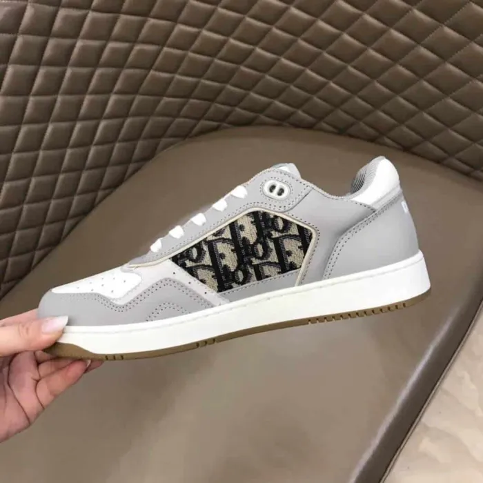 B27 LOW-TOP SNEAKER   CD74