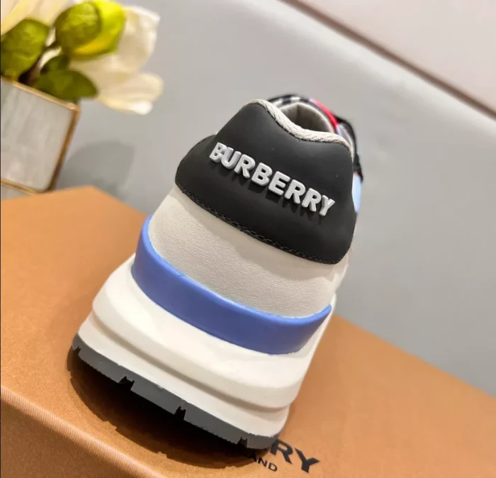 BURB5RRY VINTAGE CHECK SNEAKERS   BBR125