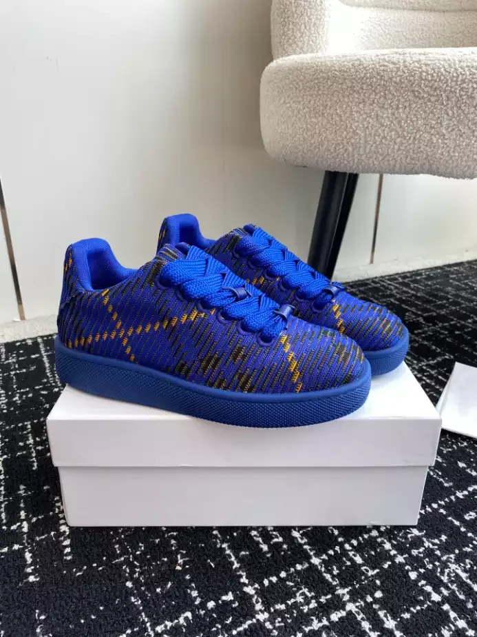 BURB5RRY CHECKED KNITTED SNEAKERS   BBR100