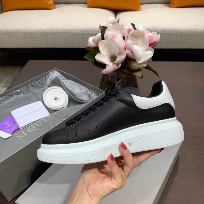 ALEX@NDER MCQUEEN SNEAKER- AM11