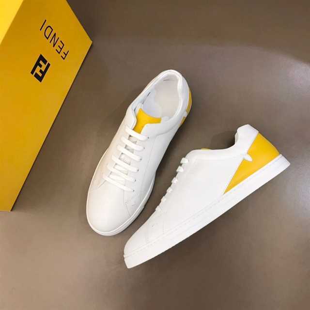 FEND1 CORNER BUGS LOW-TOP SNEAKERS IN WHITE   FD07