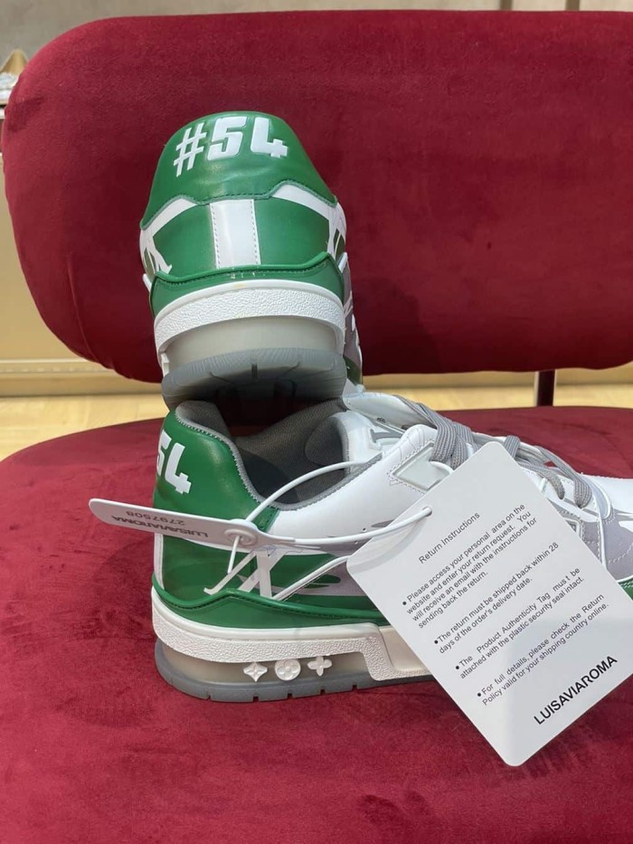 LOU1S VU1TTON TRAINER SNEAKER   LSVT313
