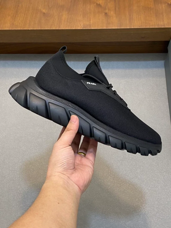 PR@DA@ SNEAKERS   PRD054