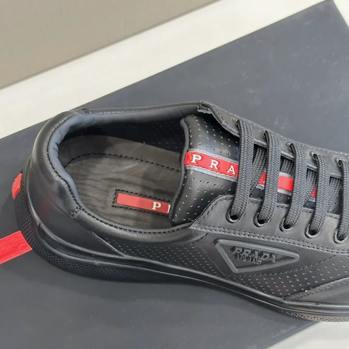 PR@DA@ SNEAKERS   PRD070