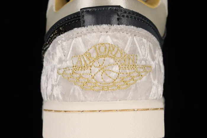 Air Jord@n 1 Low Beaded Swoosh Grey Sail