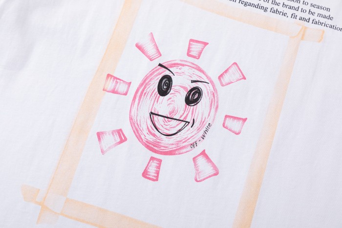 Off-White Sun Smiley Letter Print Tee