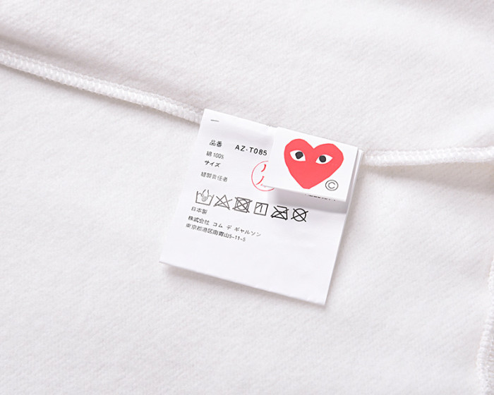 Cdg Play Headtilt single heart printed crew-neck hoodie 2 colors