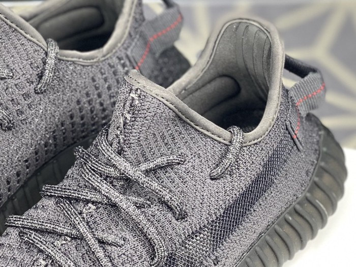 Adid@s yeezy 350 Breathable fly weave sneaker
