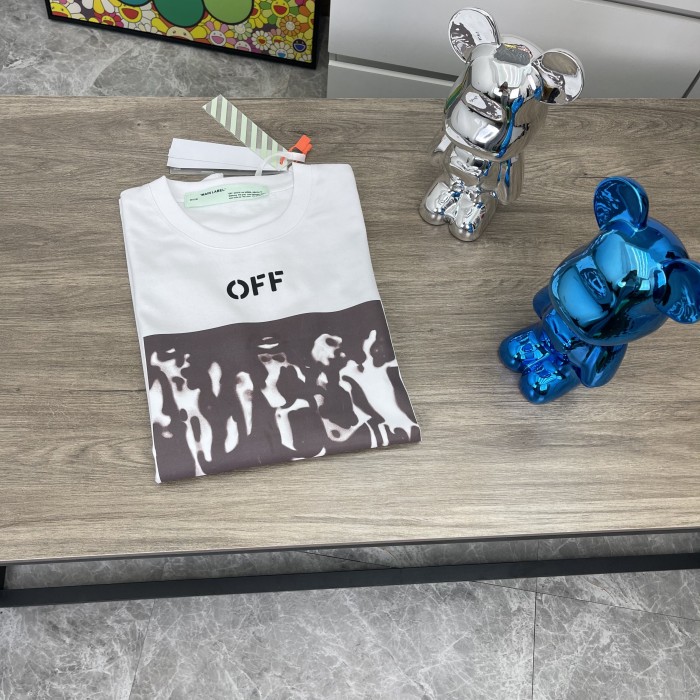 Off-White OF09 Square Diagonal Arrow tee
