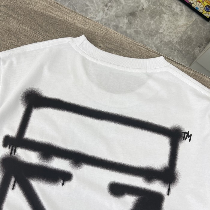 Off-White OF09 Square Diagonal Arrow tee