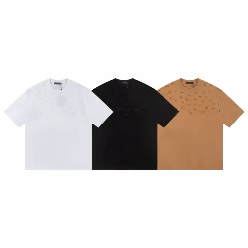 Wavy line cross-over letter Embroidered tee