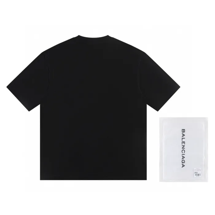 Minority round face emoji printed tee