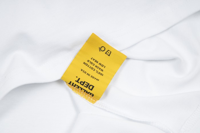 GaIIery dept Retro embossed logo washed printed tee
