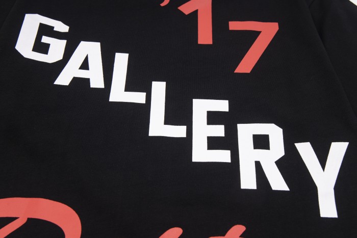 GaIIery dept Retro hanging boxing gloves washed printed tee