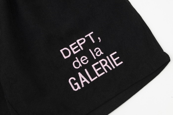 GaIIery dept Simple logo solid color corduroy shorts