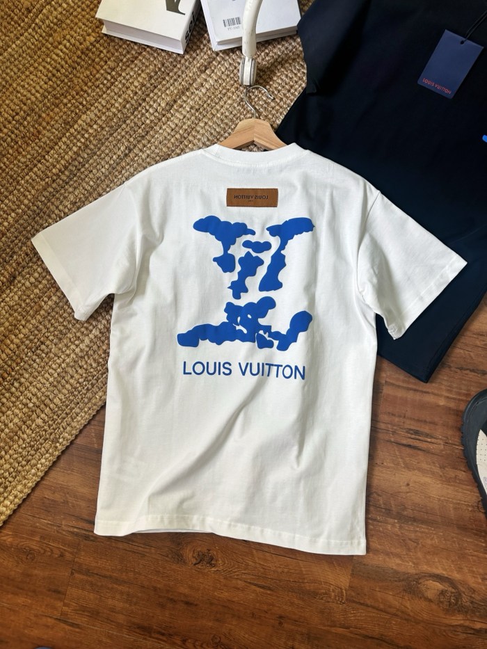Foam logo print tee