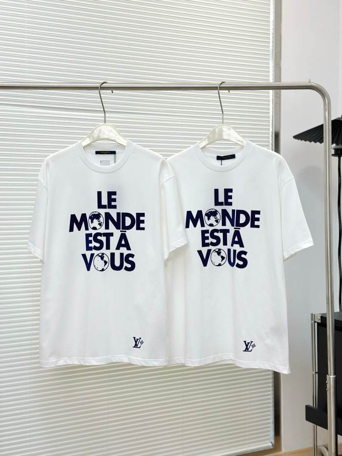 Earthte Flocking Letter print tee
