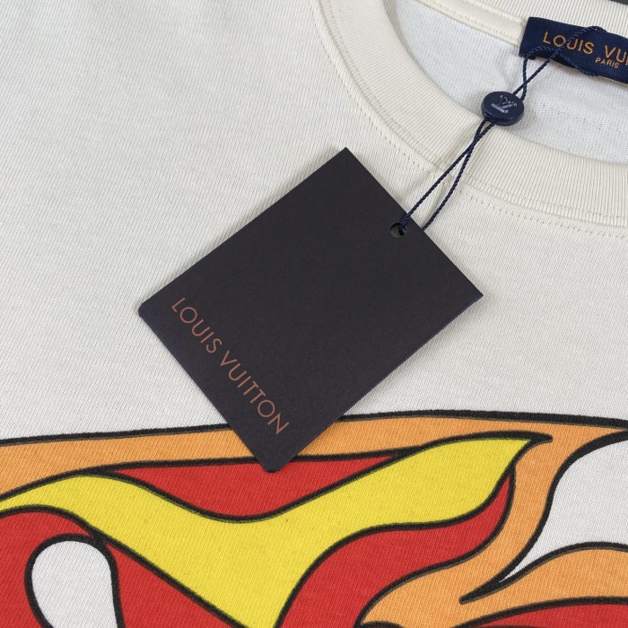Front and back printed train head flame graffiti print tee
