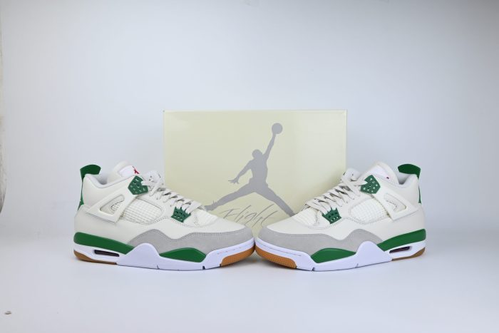 Air Jord@n 4 Retro SB Pine Green