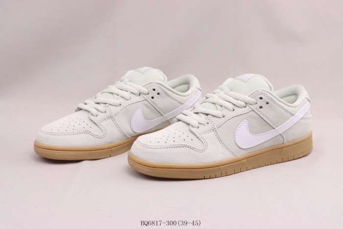 N*ke SB Dunk Low Island Green Gum