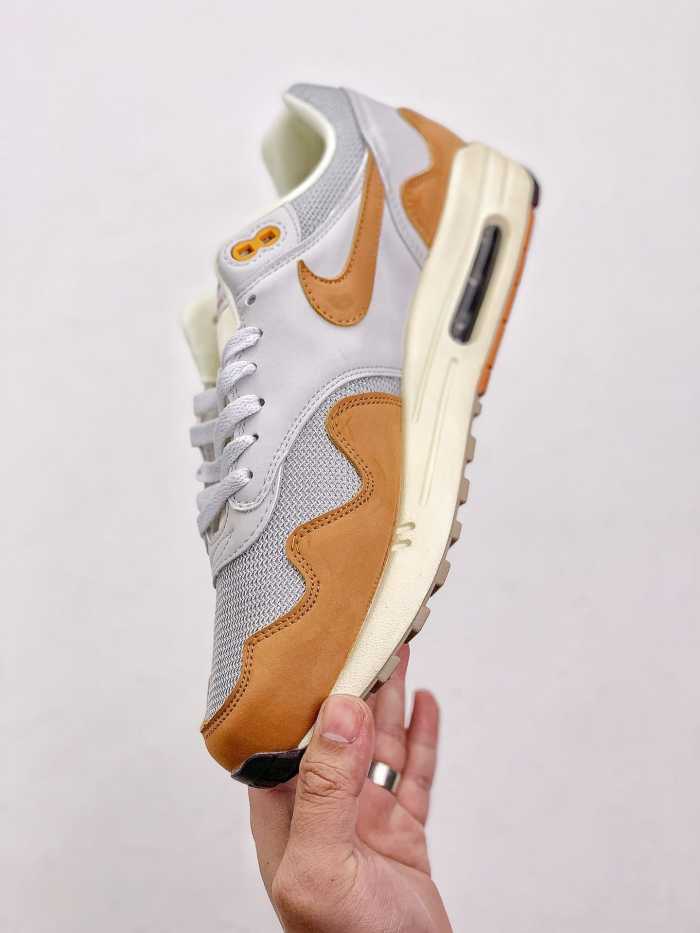N*ke @ir Max 1 Patta Waves Monarch