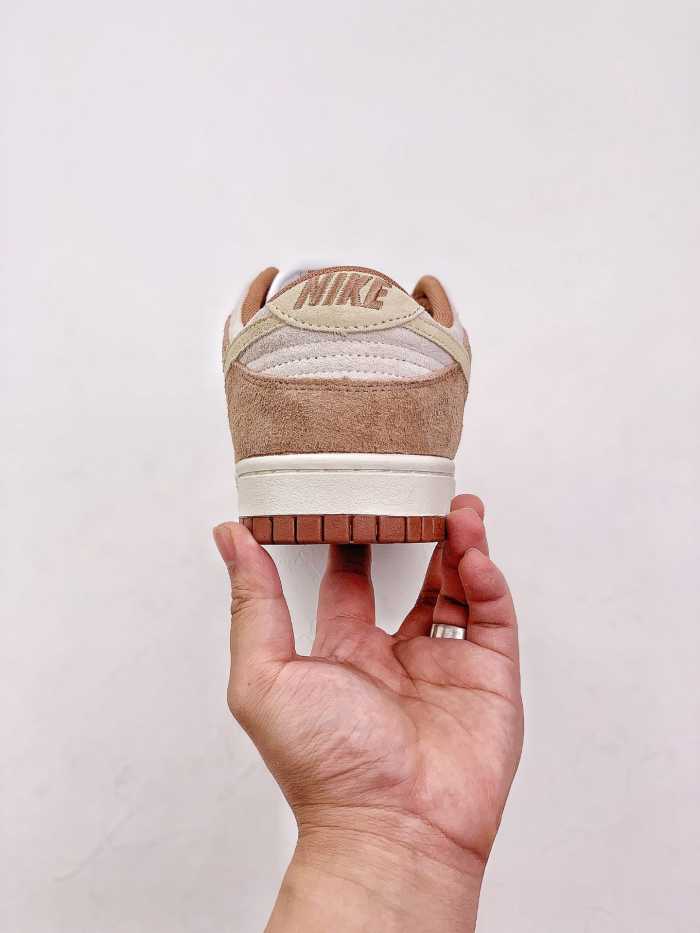 N*ke Dunk Low Medium Curry