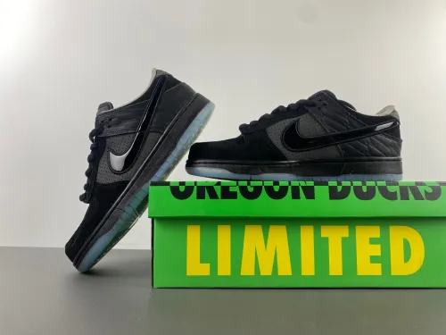 N*ke Dunk Low Ducks of a Feather Black University of Oregon PE