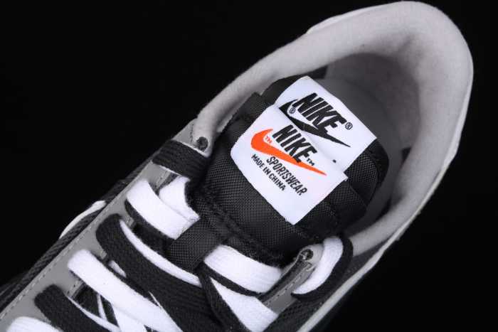 S@cai x N*ke LD Waffle Black