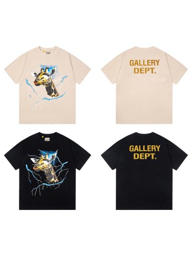 GaIIery dept Lightning giraffe Print tee 2 colors