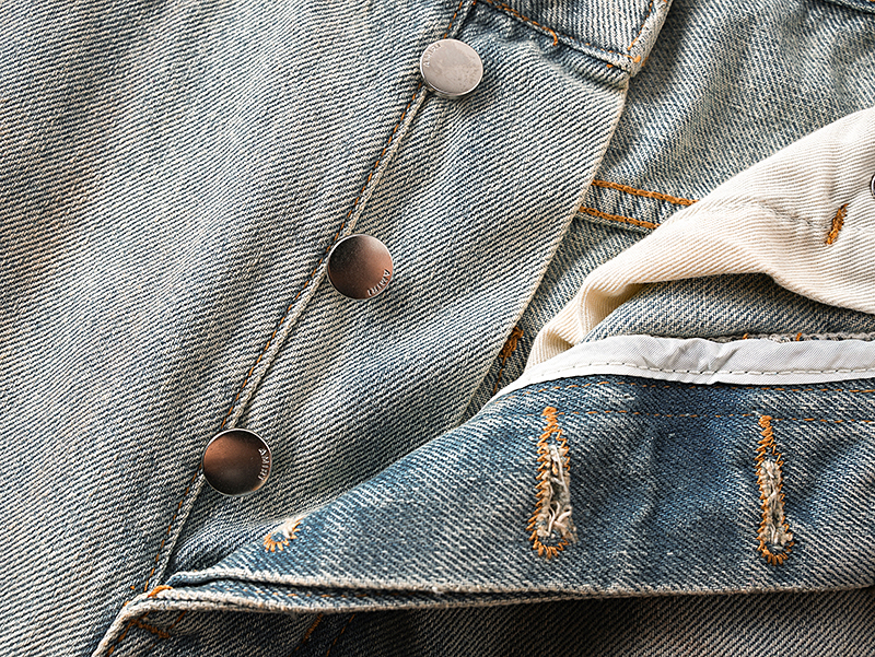 Amiri AM5022 Loose Straight Leg Jeans detail photo 7