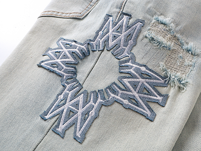 Amiri Pants Jeans detail photo 8