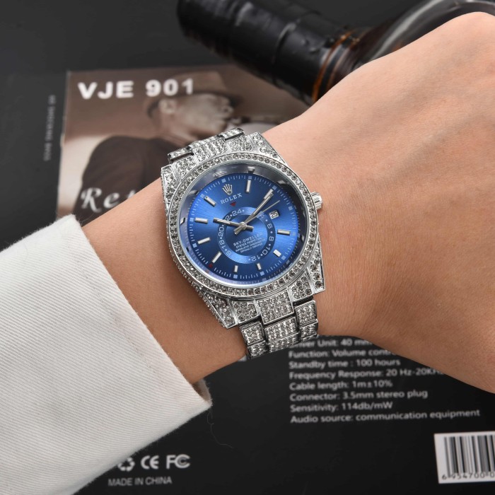 Sky-Dweller Style Dual Time Zones Cubic Zirconia Inlay Quartz Movement Watch 17 colors