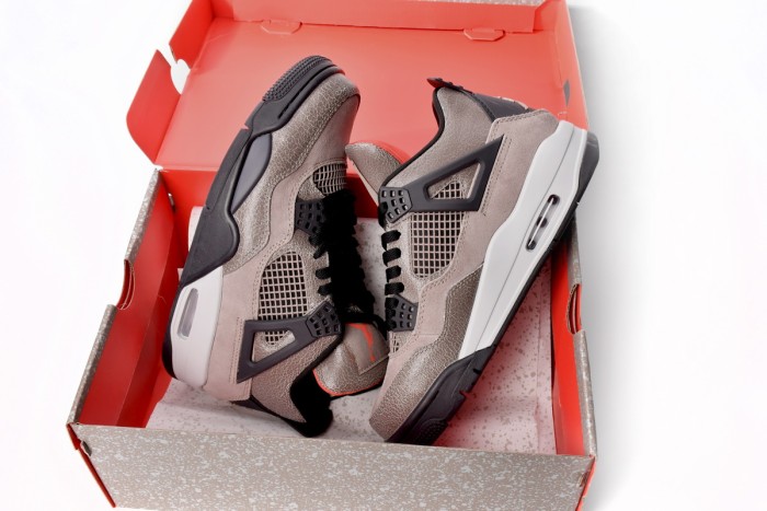 Air Jord@n 4 Retro 'Taupe Haze'