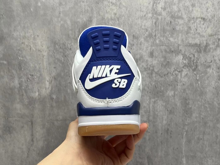 N*ke SB x Air Jord@n 4 Retro 'NAVY'