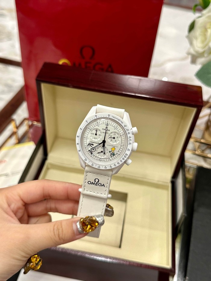 Seamaster Aqua Terra Snoopy White Dial Quartz Movement Watch【Dial diameter：40mm】