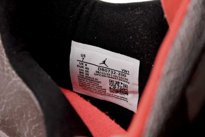 Air Jord@n 4 Retro 'Taupe Haze'
