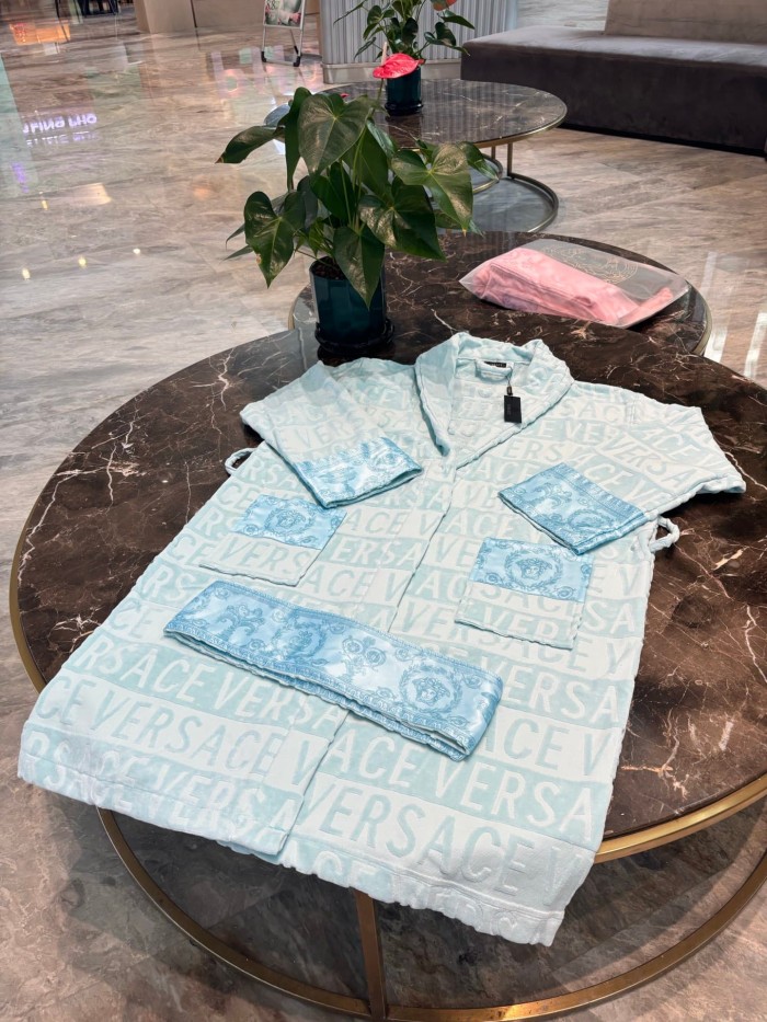 Medusa Barocco Print Sleeve Cotton Bathrobe 2 colors
