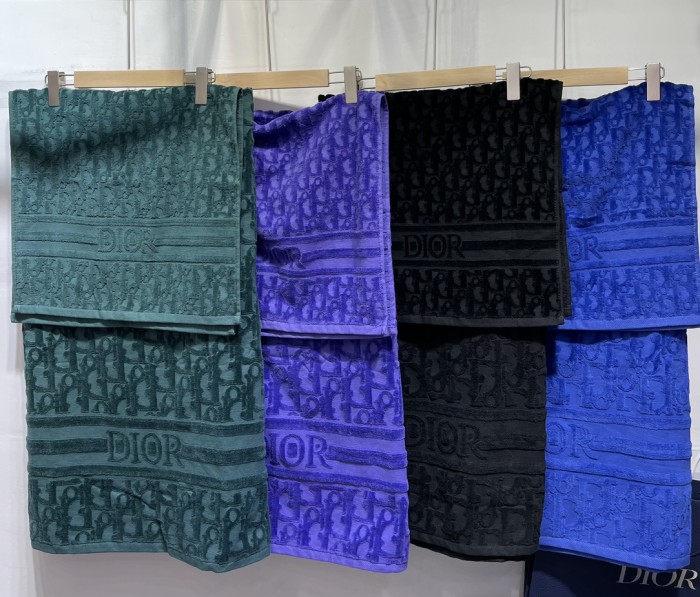 Solid Color Letter 3D Jacquard Bath Towel Set 3 colors