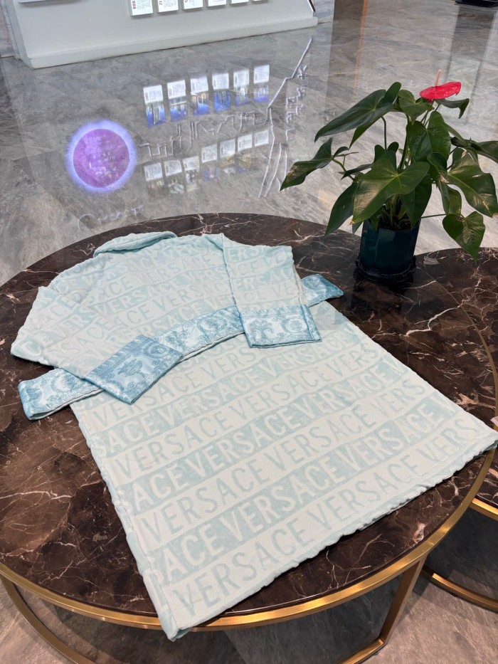 Medusa Barocco Print Sleeve Cotton Bathrobe 2 colors