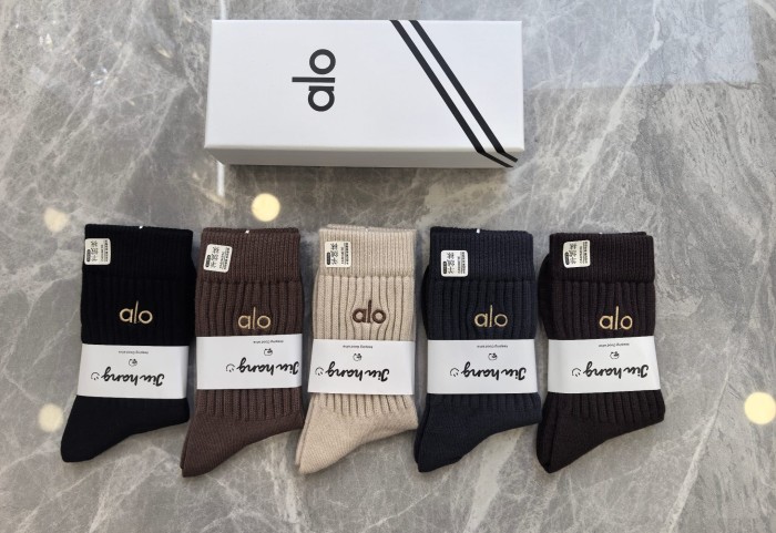 Autumn and Winter Cashmere Vertical Stripe Socks 5 Pairs per Box