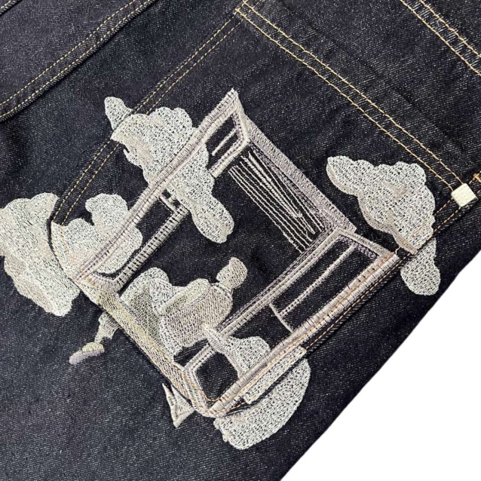 Window View Cloud Embroidered Jorts 28972725