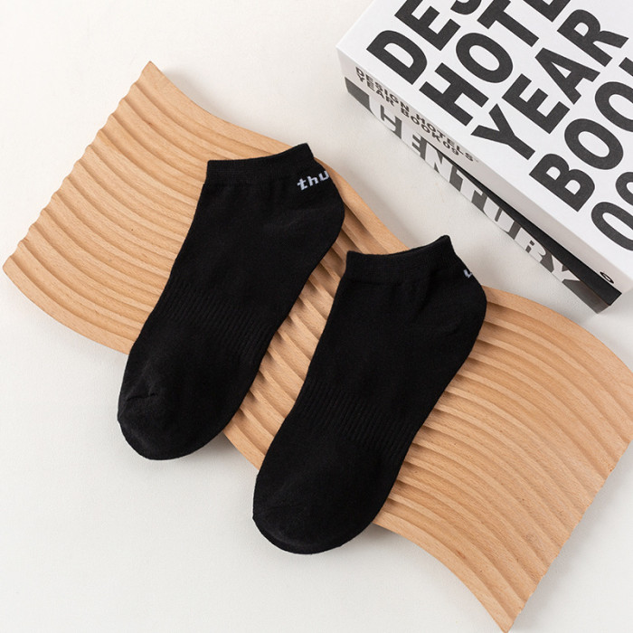 Followed by letters men's boat socks 4 colors