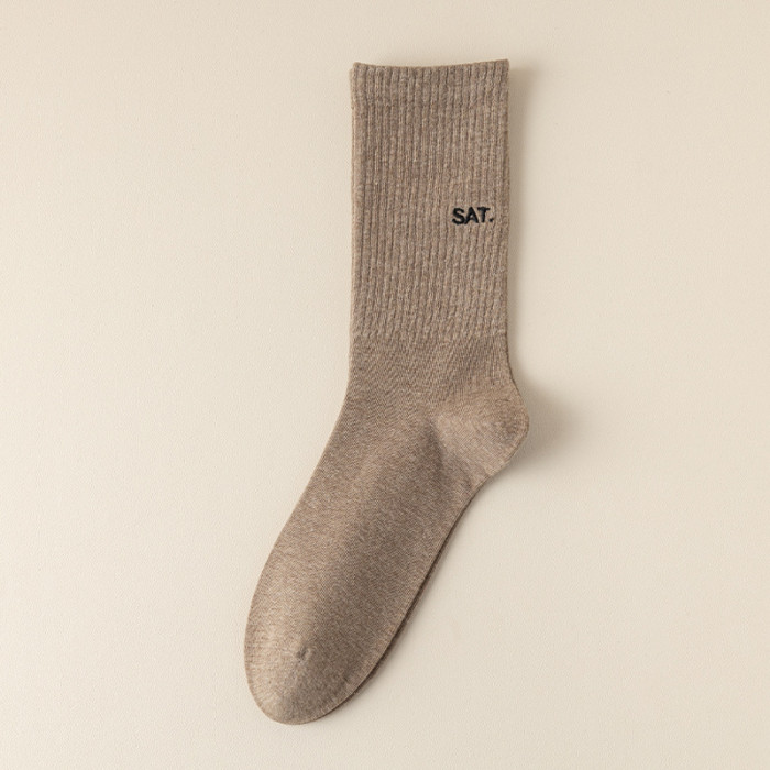 Mid-calf solid color antibacterial embroidered men's socks 4 colors
