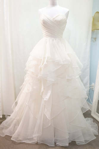 ORGANZA BALL GOWN Size 4