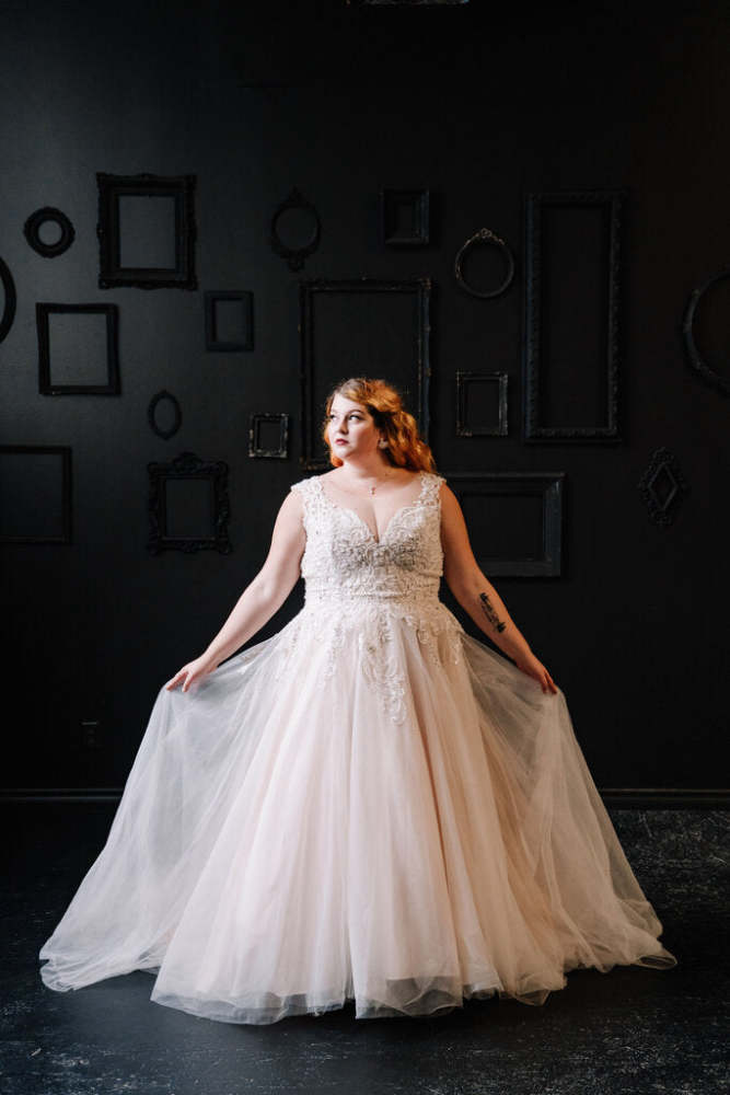 ALLURE Tulle A-line Lace Crystal Bodice illusion Back Size 22